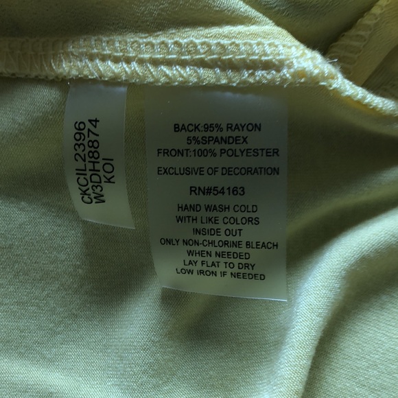 Calvin Klein Sleeveless Yellow Top - Picture 6 of 7